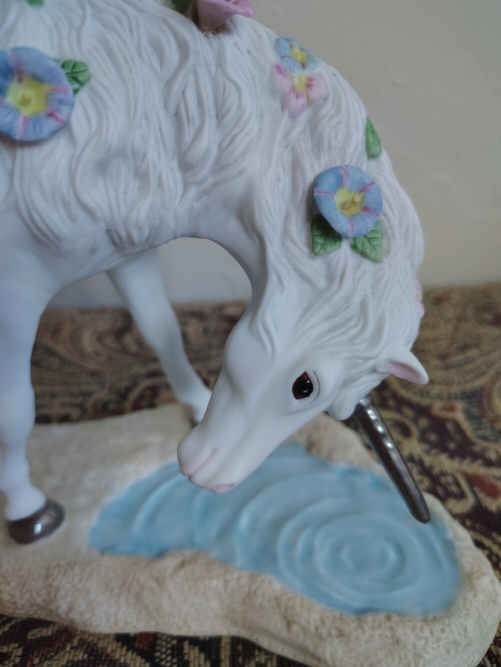Princeton Gallery “Love’s Purity” Fine Porcelain White Unicorn Figurine 1991